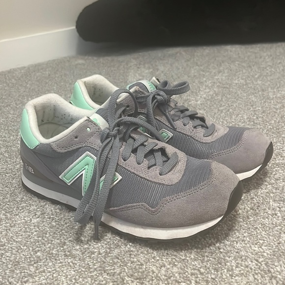 New Balance Shoes - Women’s 7.5 New Balance Sneakers